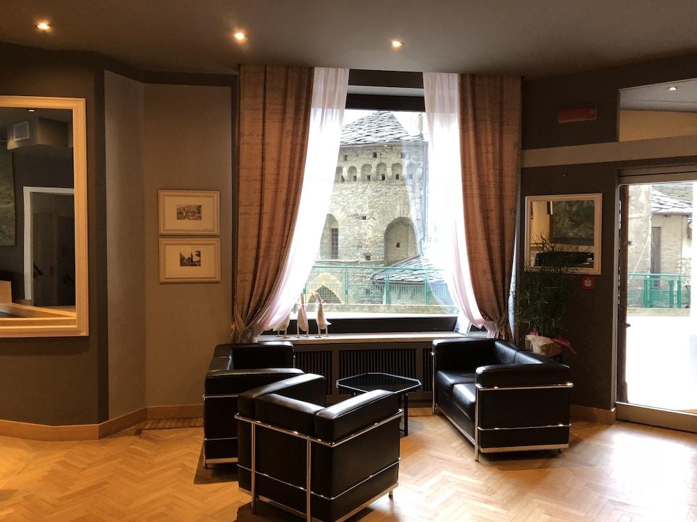 Hotel Alla Posta Saint-Vincent Eksteriør billede
